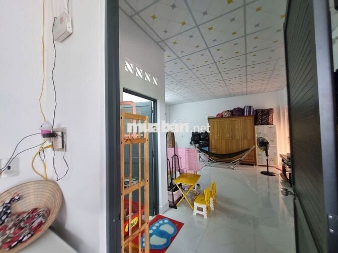 Nhà vườn hơn 1000m2 có thổ cư. Gần KCN. 190tr (1m ngang)