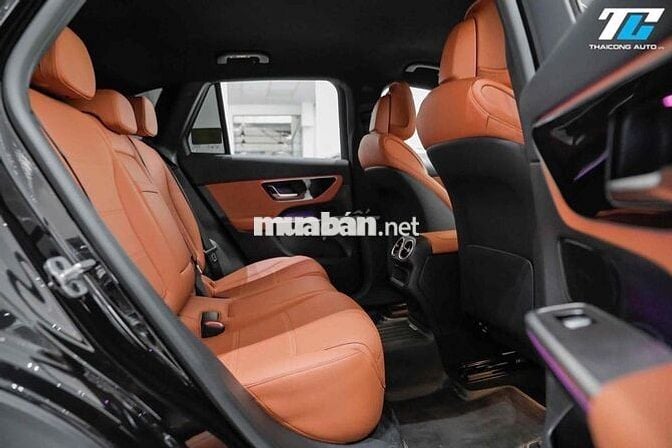 GLC 200 4MT mẫu mới All New 2024 - 9000 km