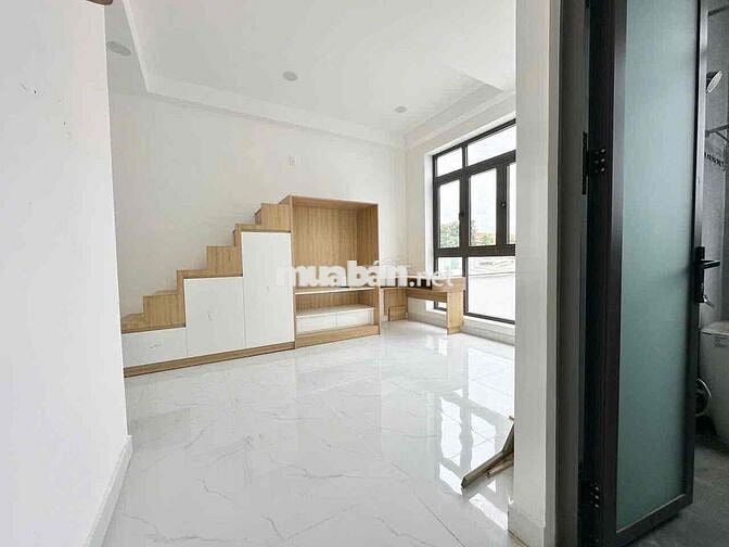 Duplex có cửa sổ trời ngay ngã tư Bình Thái,Trường Thọ,xa lộ Hà Nội