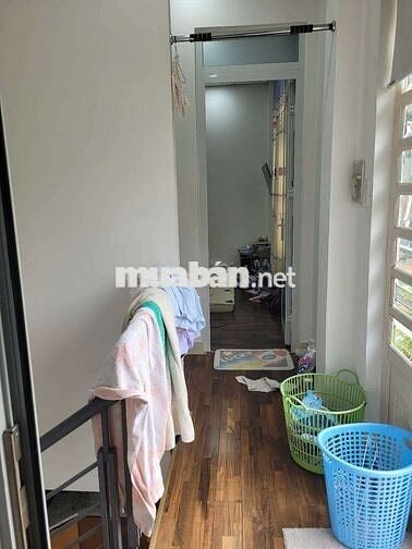 💥Cần Bán Gấp nhà 1trệt 1lầu 2pn.2wc Sổ hồng hoàn công