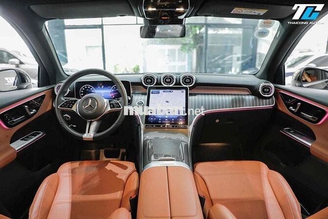 GLC 200 4MT mẫu mới All New 2024 - 9000 km