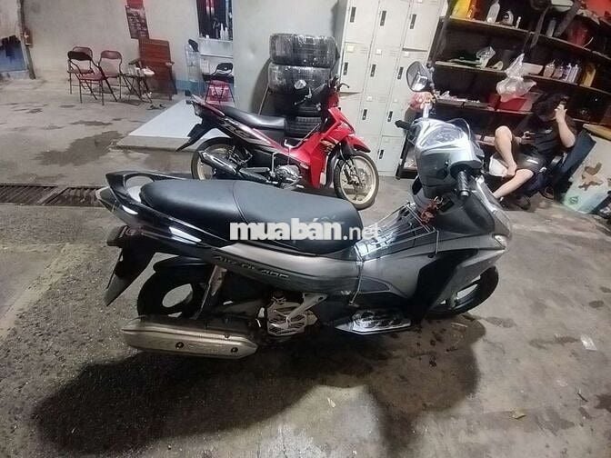 Muốn đổi xe nên cần ra đi em nó.