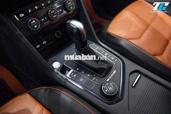 Volkswagen Tiguan Luxury S 2021 - 30000 km