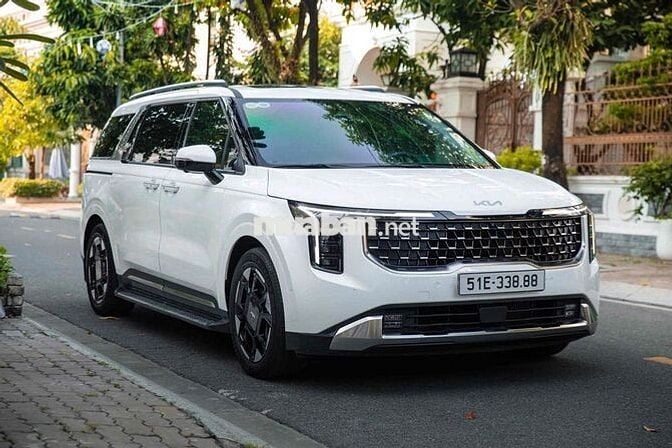 Kia Carnival Signature mẫu All New 2024 - 12000 km