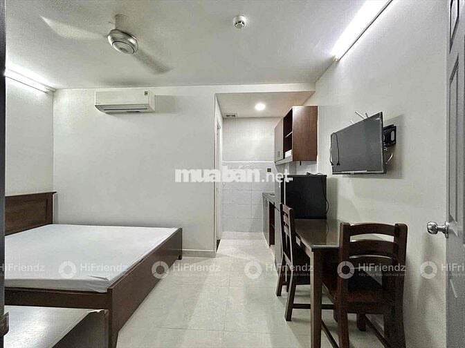 Căn Hộ Studio - 25m2 - Full Nội Thất - Thang Máy- Khu Sân Bay