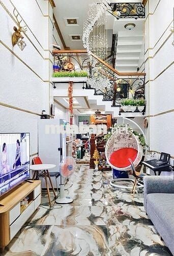 QUẬN 11 - HẺM Ô TÔ THÔNG - NHÀ 5 TẦNG BTCT - LÊ THỊ BẠCH CÁT