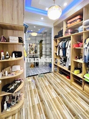 QUẬN 11 - HẺM Ô TÔ THÔNG - NHÀ 5 TẦNG BTCT - LÊ THỊ BẠCH CÁT