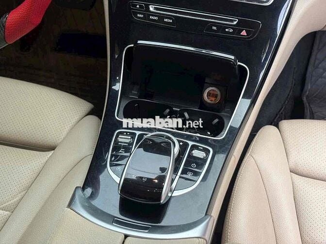 Mercedes C200 2016 Đen Kem