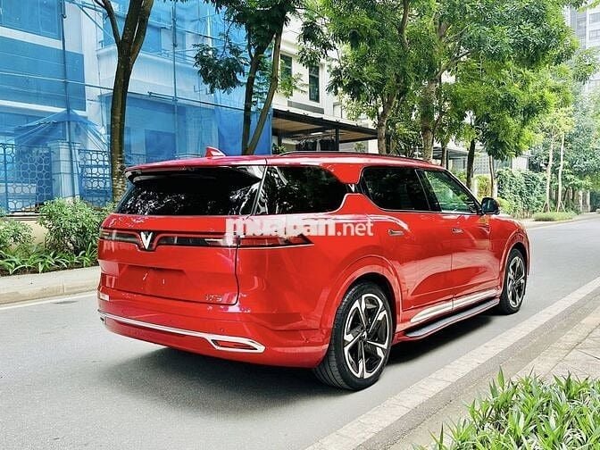 VinFast VF9 Plus Đỏ Mới 100%