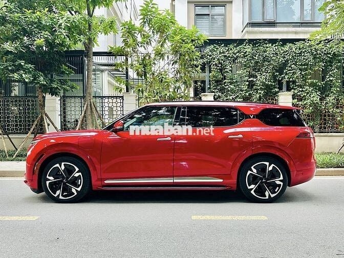 VinFast VF9 Plus Đỏ Mới 100%