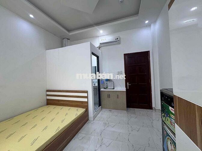 Cho Thuê Căn Hộ Full Nội Thất Có Cửa Sổ Trời Ngay Tân Trụ,Q Tân Bình