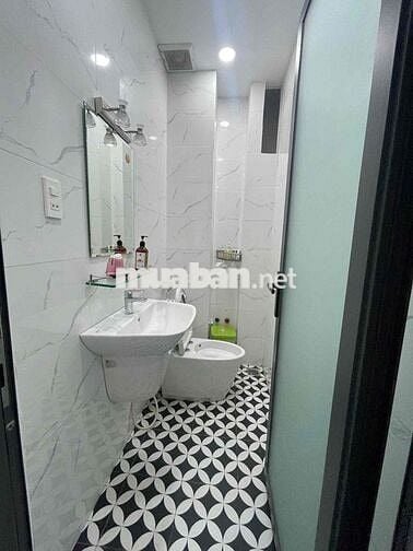 CHO THUÊ TOÀ NHÀ MẶT TIỀN NGUYỄN VĂN TRỖI PHÚ NHUẬN