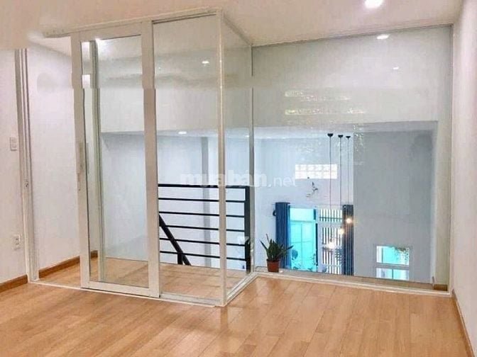 Bán nhà 1 trệt 1 lửng ngay đường 12 Trường Thọ. DT 53.8m2, nở hậu. SHR
