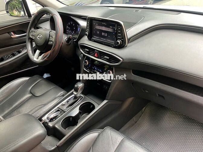 Gia đình cần bán xe Hyundai Santa Fe dầu SX 2019