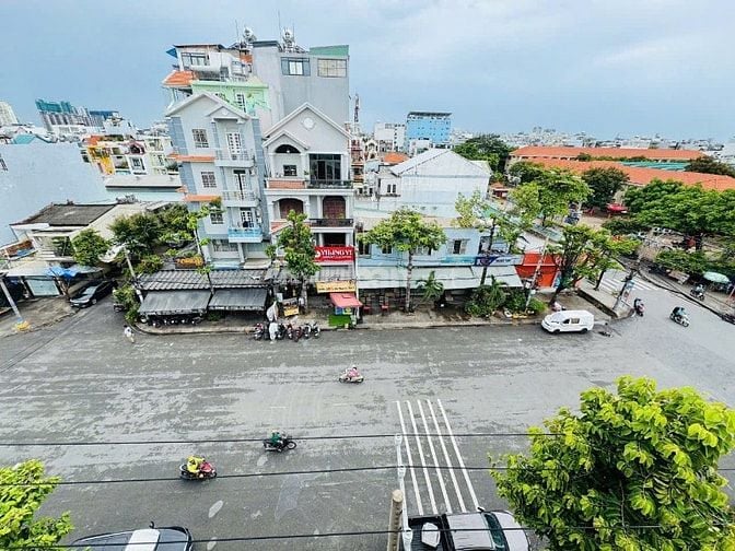 góc 2 mặt tiền 12x20m XD hầm 5 Tầng Đường số Lâm Văn Bền Quận 7