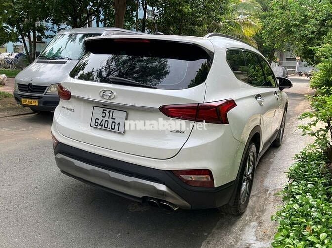 Gia đình cần bán xe Hyundai Santa Fe dầu SX 2019