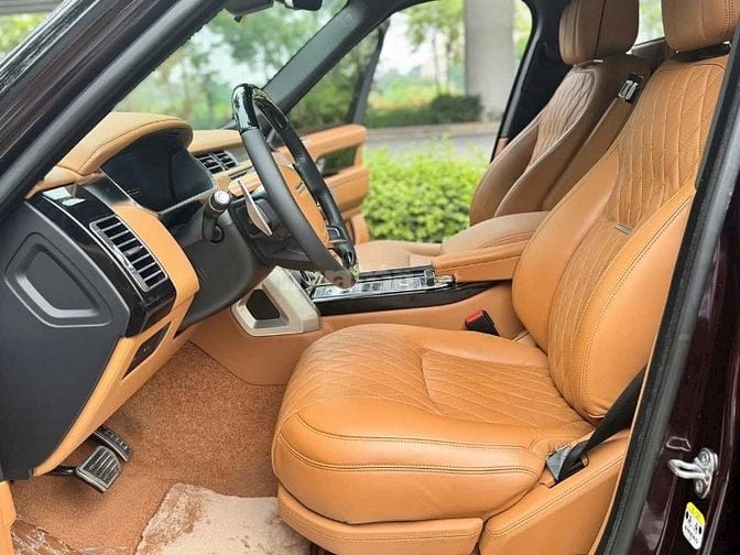 Range Rover SV Autobiography LWB 3.0, sản xuất 2021, một chủ Hà Nội.