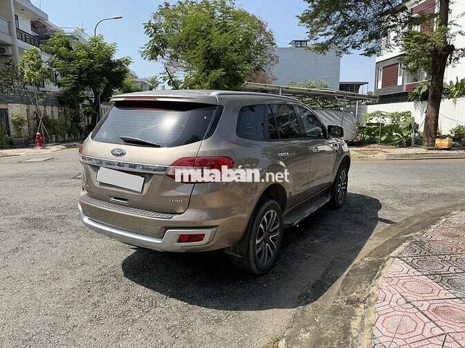 Bán Ford Everest 2020 Titanium 2 cầu full đẹp