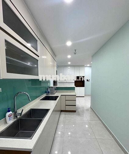 Căn hộ 101m2 3PN 3WC Ban công siêu rộng Scenic Valley Q7