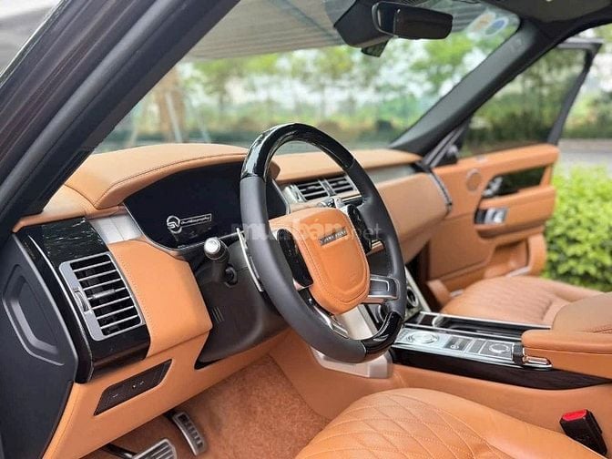 Range Rover SV Autobiography LWB 3.0, sản xuất 2021, một chủ Hà Nội.