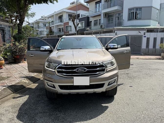 Bán Ford Everest 2020 Titanium 2 cầu full đẹp