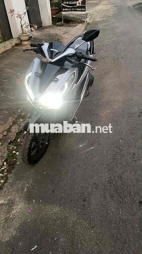 cần bán xe như hình . giao cccd chủ