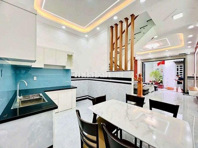 BÁN NHÀ ĐƯỜNG TRẦN THỊ NĂM, HXH,4×11 , 2TẦNG MỚI,SHR.