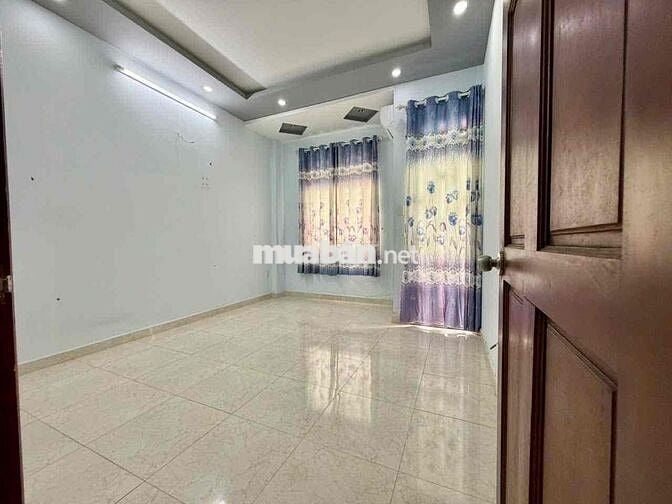 CHỦ BÁN NHÀ GÓC 2 MT NVK P8 . 6 TỶ 39