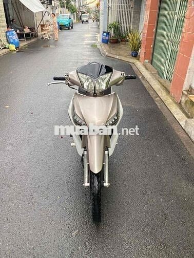 Honda Future Trắng nâu