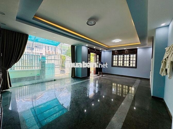 Biệt thự cho thuê đường Bình Lợi, p13, BT. DT: 10x20m. Giá 30tr/tháng