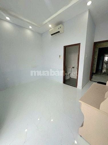 Nhà thuê 4 Tầng 4pn 4wc HXH Nguyễn thị thập, Q7.