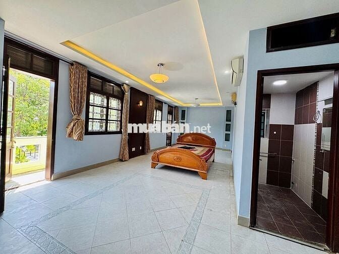 Biệt thự cho thuê đường Bình Lợi, p13, BT. DT: 10x20m. Giá 30tr/tháng