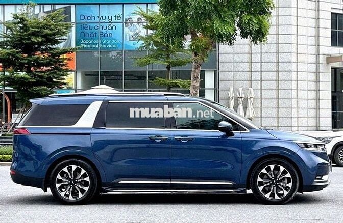 Bán Carnival Signature 2.2D model 2023 còn bh hãng