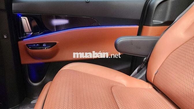 Bán Carnival Signature 2.2D model 2023 còn bh hãng