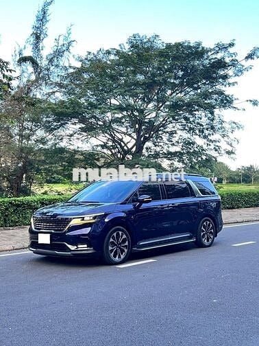 Bán Carnival Signature 2.2D model 2023 còn bh hãng