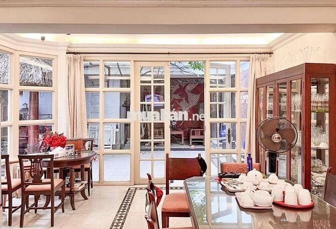 Bán đất tại Lê Quảng Chí, 7,9 tỷ, 100m2, sổ CC, gần ngã 4 siêu đẹp