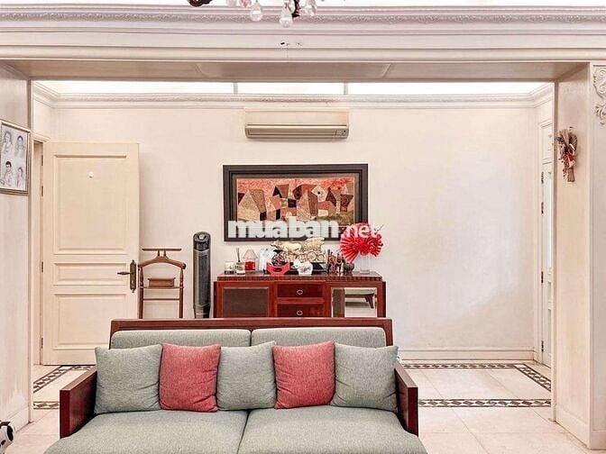 Bán đất tại Lê Quảng Chí, 7,9 tỷ, 100m2, sổ CC, gần ngã 4 siêu đẹp