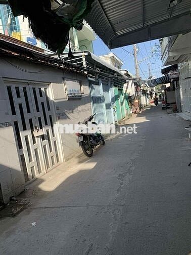 Nhà hẻm 50m2, 1 phòng ngủ, Khu vực 2 Hưng Phú (miễn cò)
