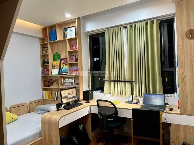 Chính chủ cần bán chung cư lô góc 3 ngủ 2VS full nội thất mới đẹp