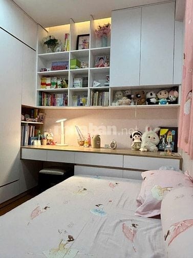 Chính chủ cần bán chung cư lô góc 3 ngủ 2VS full nội thất mới đẹp