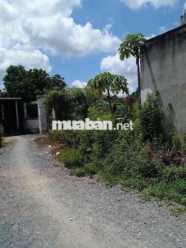 đất nền thổ cư  170 m2 Đức hoà long an cũ ( *** gặp anh minh