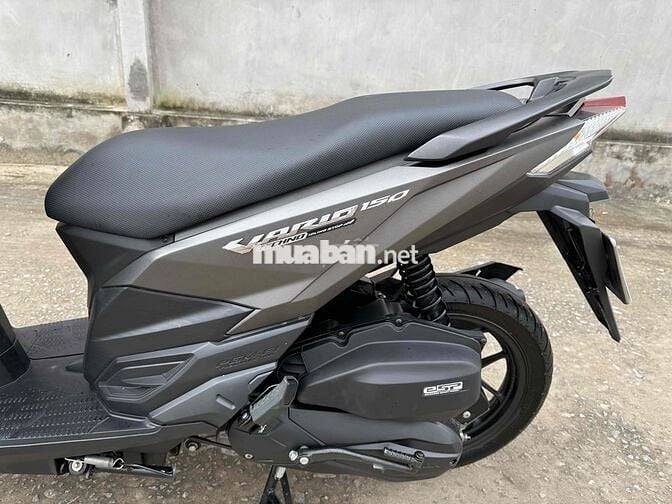 Vario 150 2016 mẫu cũ màu vàng cát.