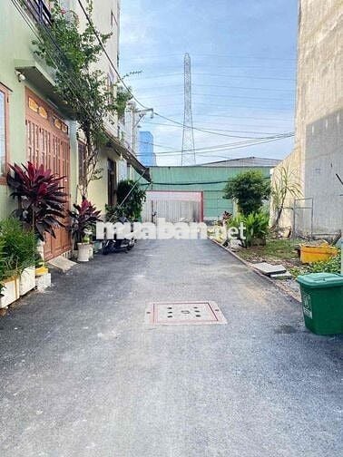 Bán lô đất hẻm 652 QL13, gần Hiệp Bình. DT 77.5m2 SHR, khu dân cư