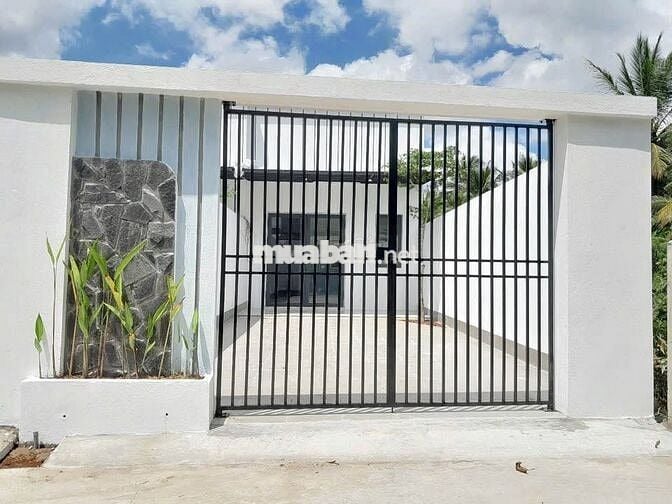 Bán gấp căn nhà ở ngay Thới Tam Thôn , Hóc Môn 88m2 SHR giá 1 tỉ 300tr