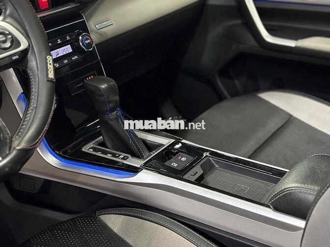 Toyota Veloz Cross 2022 CVT Top - 70000 km