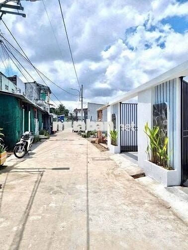 Bán gấp căn nhà ở ngay Thới Tam Thôn , Hóc Môn 88m2 SHR giá 1 tỉ 300tr