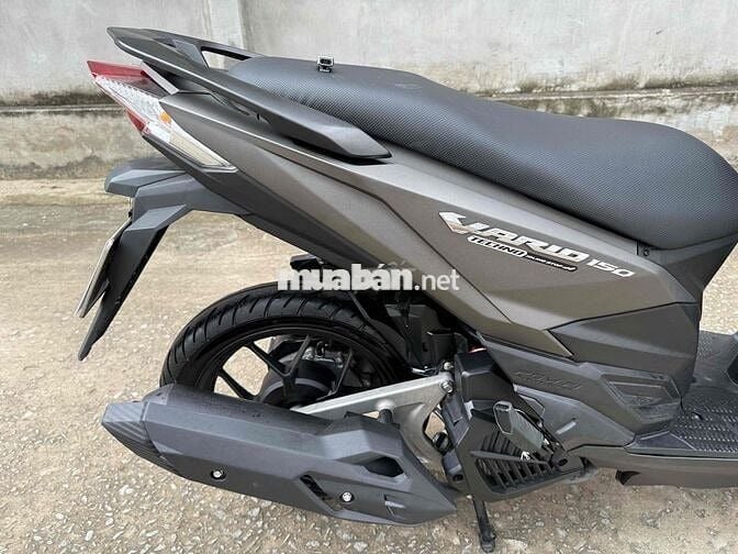 Vario 150 2016 mẫu cũ màu vàng cát.