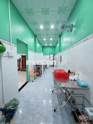 Cần bán gấp căn nhà cấp 4 ở Đ.Nguyễn Thị Lắng 135m2 SHR giá 1 tỉ 010tr