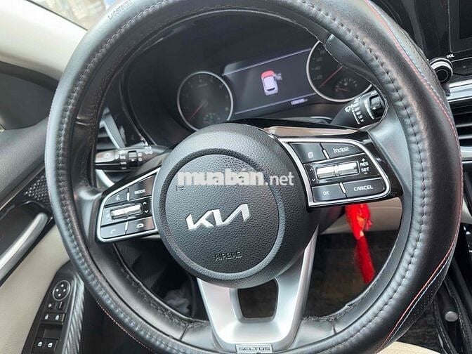 Kia Seltos 2022 Premium 1.4 AT - 109000 km