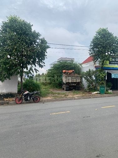 🔥 BÁN LÔ ĐẤT NỀN MT ĐƯỜNG NGUYỄN TRUNG TRỰC, TT. BẾN LỨC CHỈ 830TR 